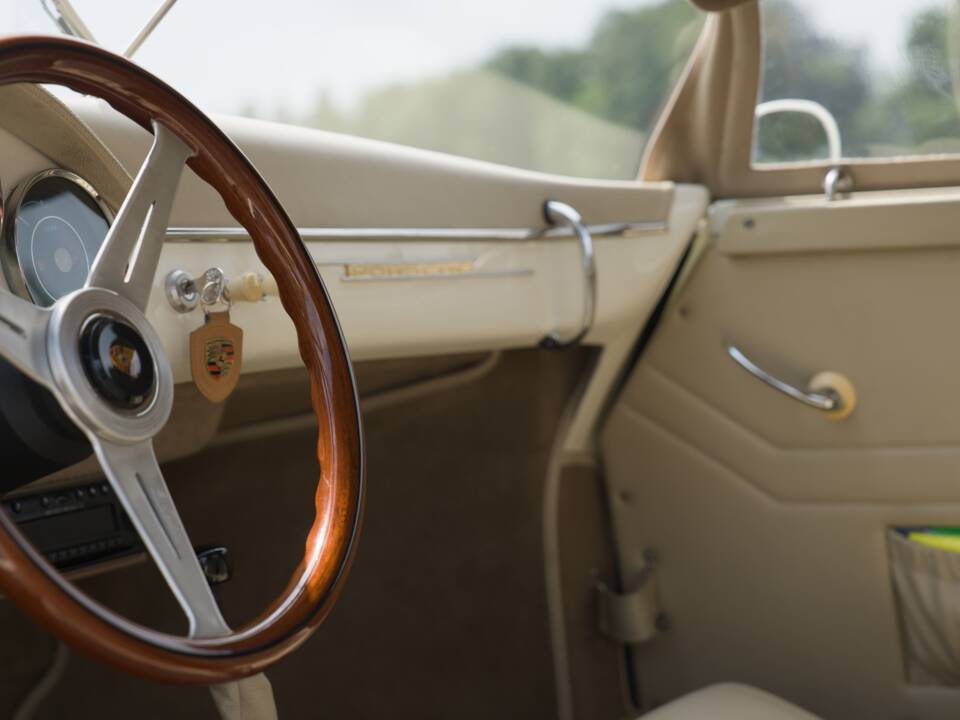 Immagine 34/49 di RCH Replicar Hellas 356 Speedster Sport (1973)