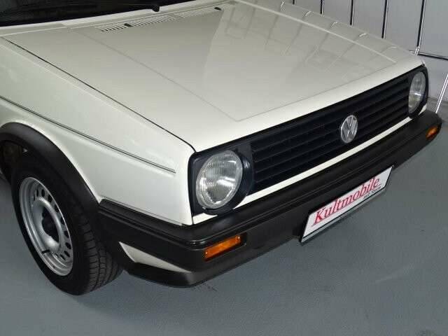 Image 3/29 de Volkswagen Golf II 1.6 (1987)