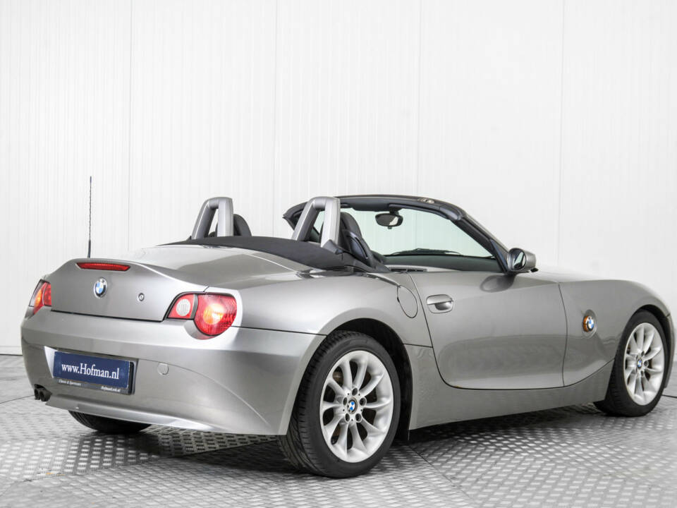 Image 2/50 de BMW Z4 2.2i (2004)