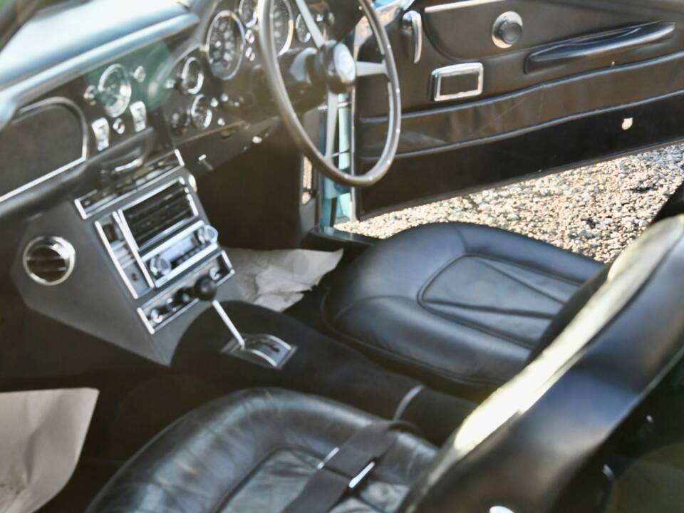 Image 19/19 of Aston Martin DB 6 (1969)