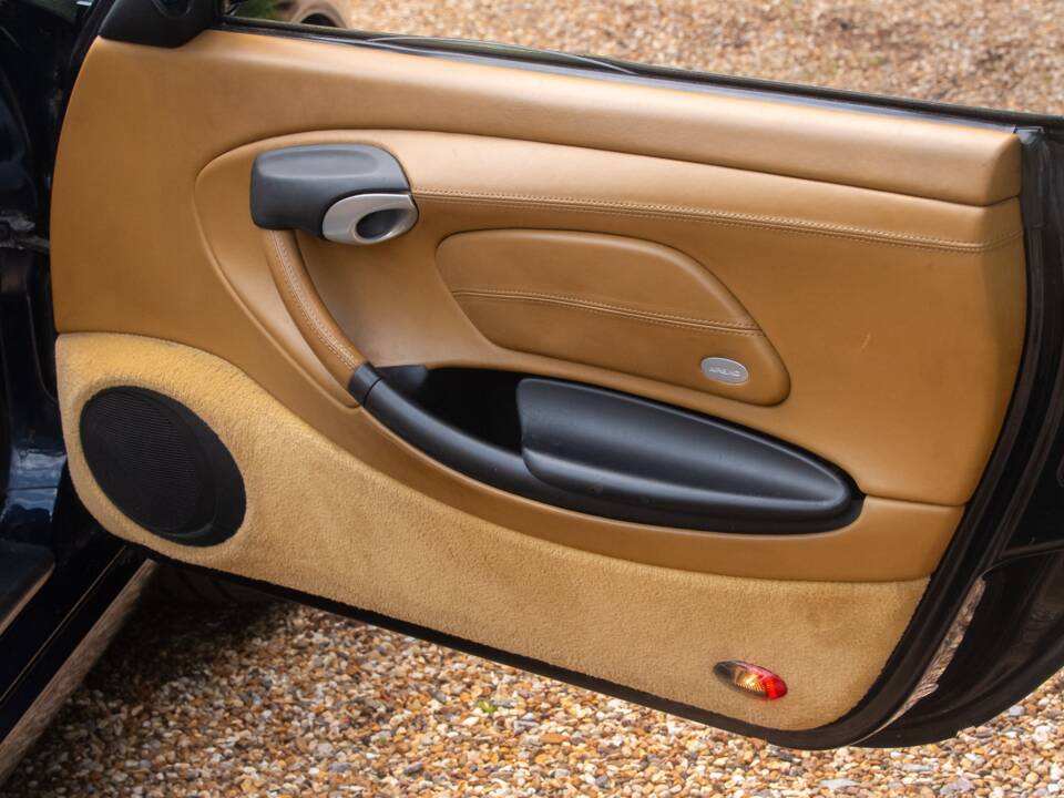 Immagine 10/50 di Porsche Boxster (2004)