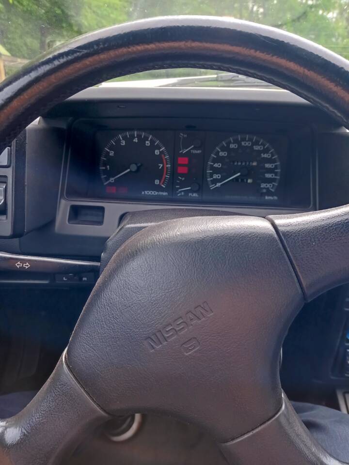 Image 32/53 of Nissan Pulsar (1989)