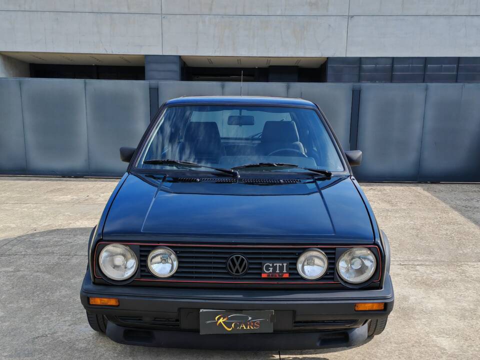 Bild 2/42 von Volkswagen Golf II GTi 16V 1.8 (1986)