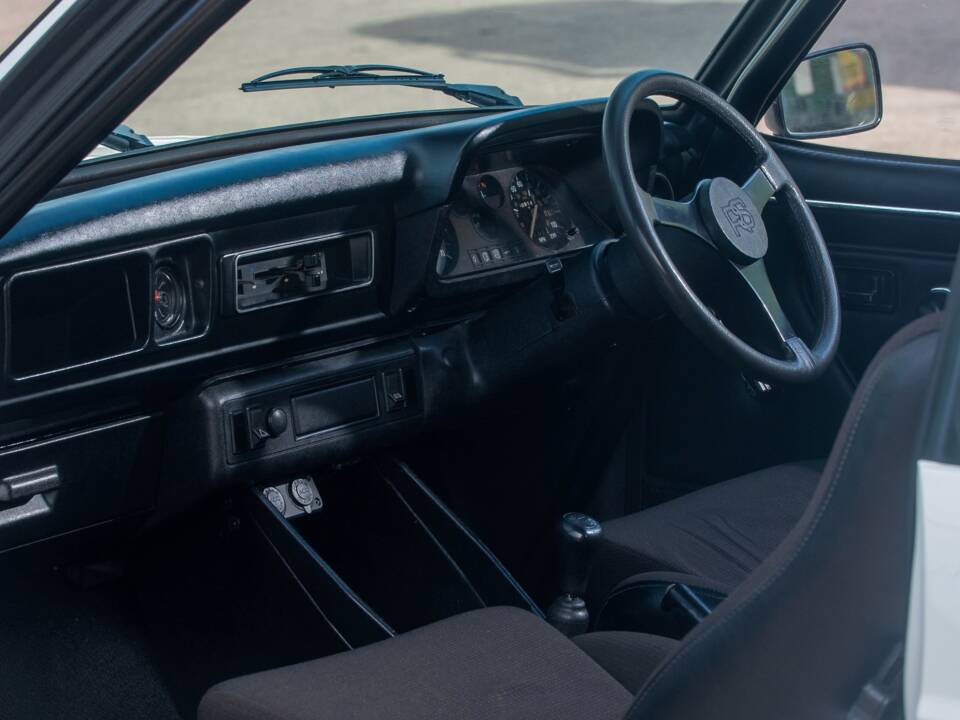 Immagine 10/61 di Ford Escort RS 1800 (1976)