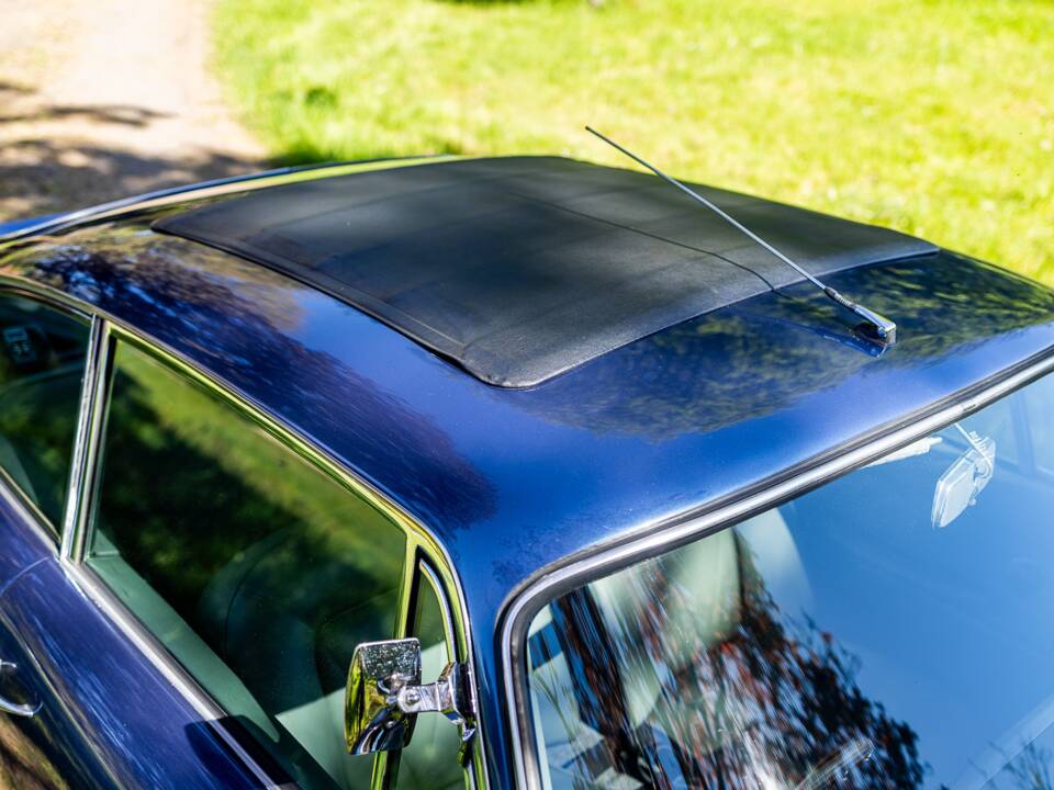 Image 54/62 of Aston Martin DB 6 (1967)