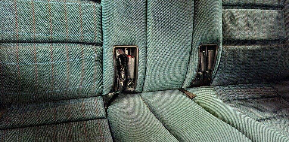 Image 40/49 of Lancia DELTA HPE 2.0 16V TURBO 3 (1997)
