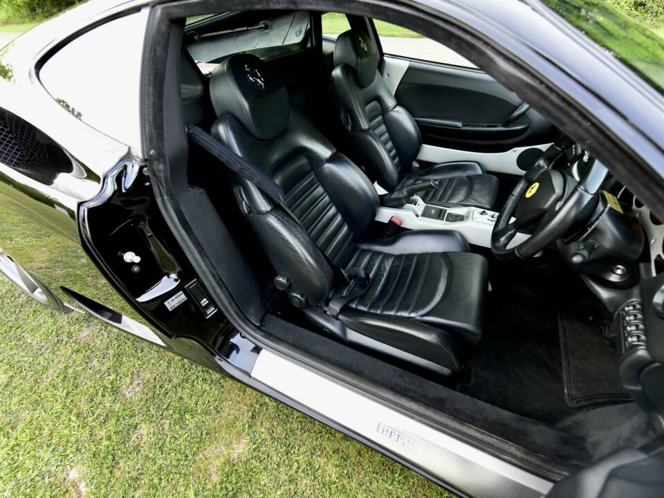 Bild 25/50 von Ferrari F 360 Modena (2000)
