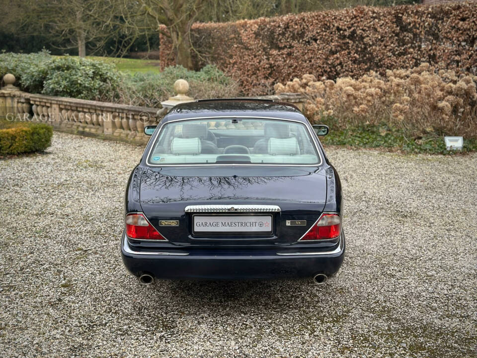 Bild 86/96 von Daimler Super V8 (1997)