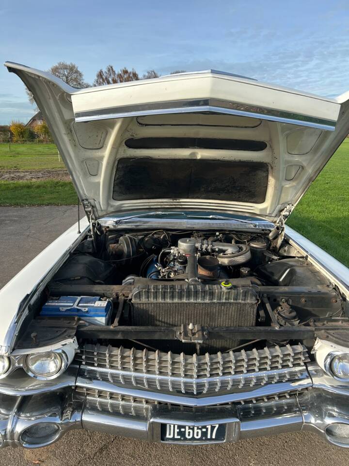 Image 8/56 of Cadillac Sedan DeVille (1959)