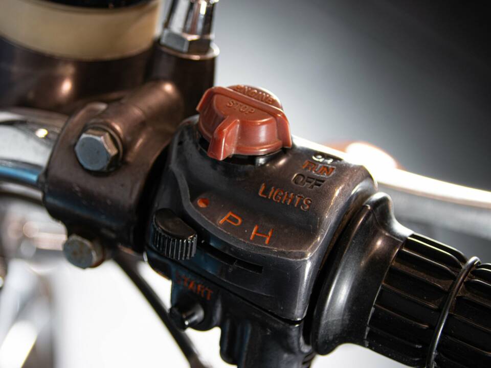 Image 45/50 of Honda DUMMY (1977)