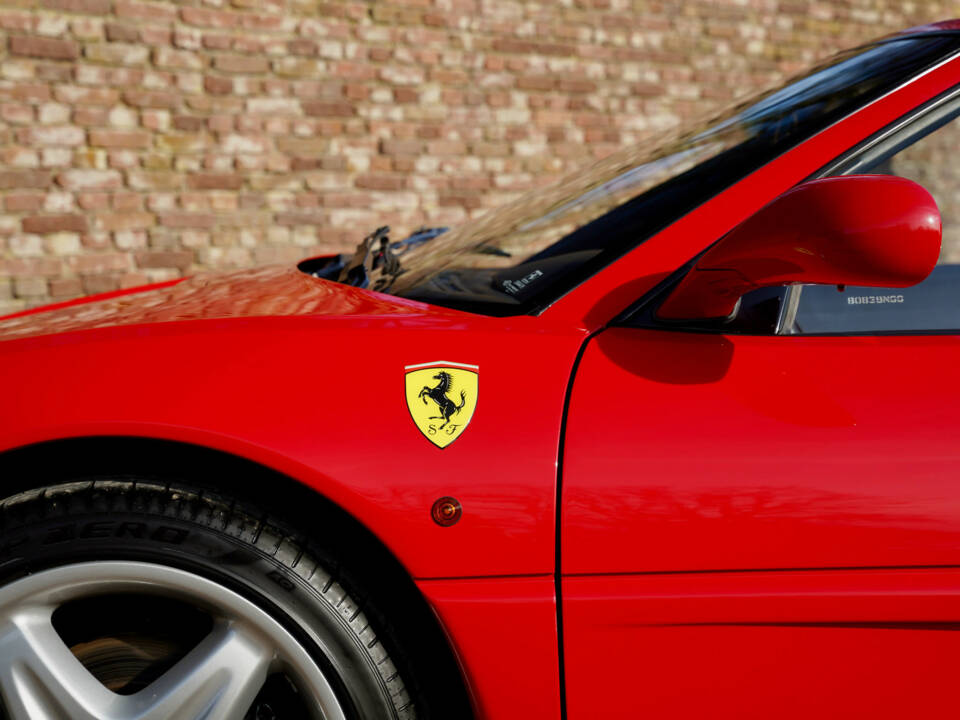 Afbeelding 46/50 van Ferrari F 355 GTS (1997)