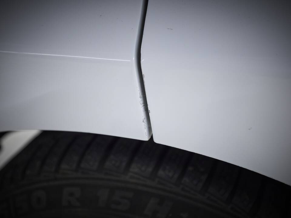 Image 13/93 of Lancia Delta HF Integrale Evoluzione I (1992)