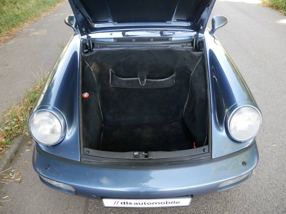 Bild 39/40 von Porsche 911 Carrera 4 (1900)