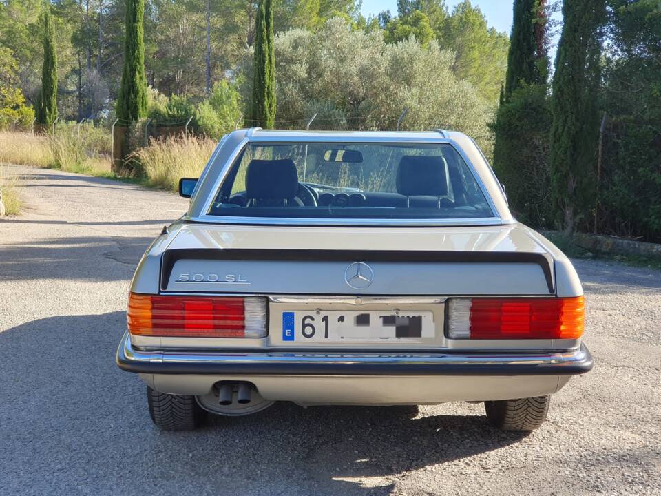 Image 3/15 de Mercedes-Benz 500 SL (1985)