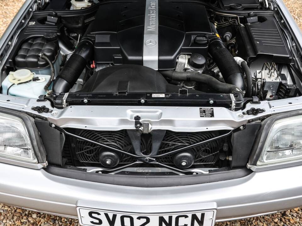 Image 39/43 of Mercedes-Benz SL 280 (2002)