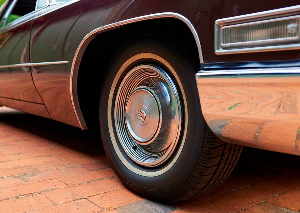 Bild 67/200 von Cadillac Coupe DeVille (1968)
