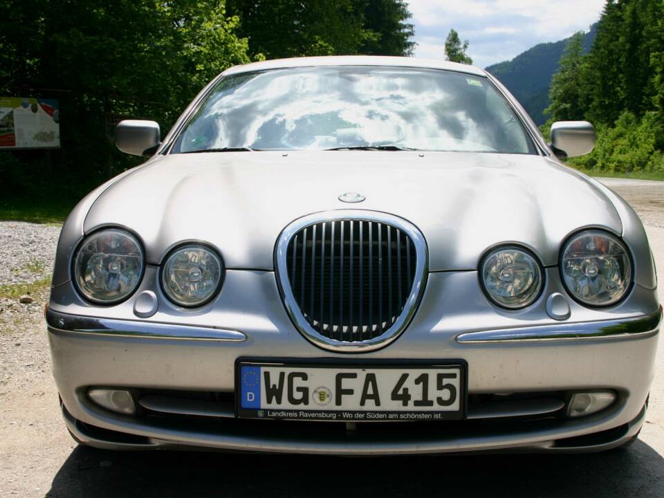 Bild 4/51 von Jaguar S-Type 4.0 V8 (2000)