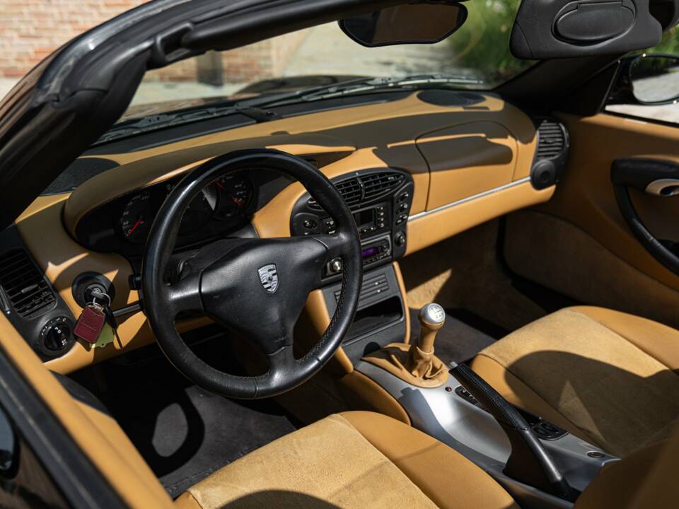 Imagen 45/50 de Porsche Boxster (2000)