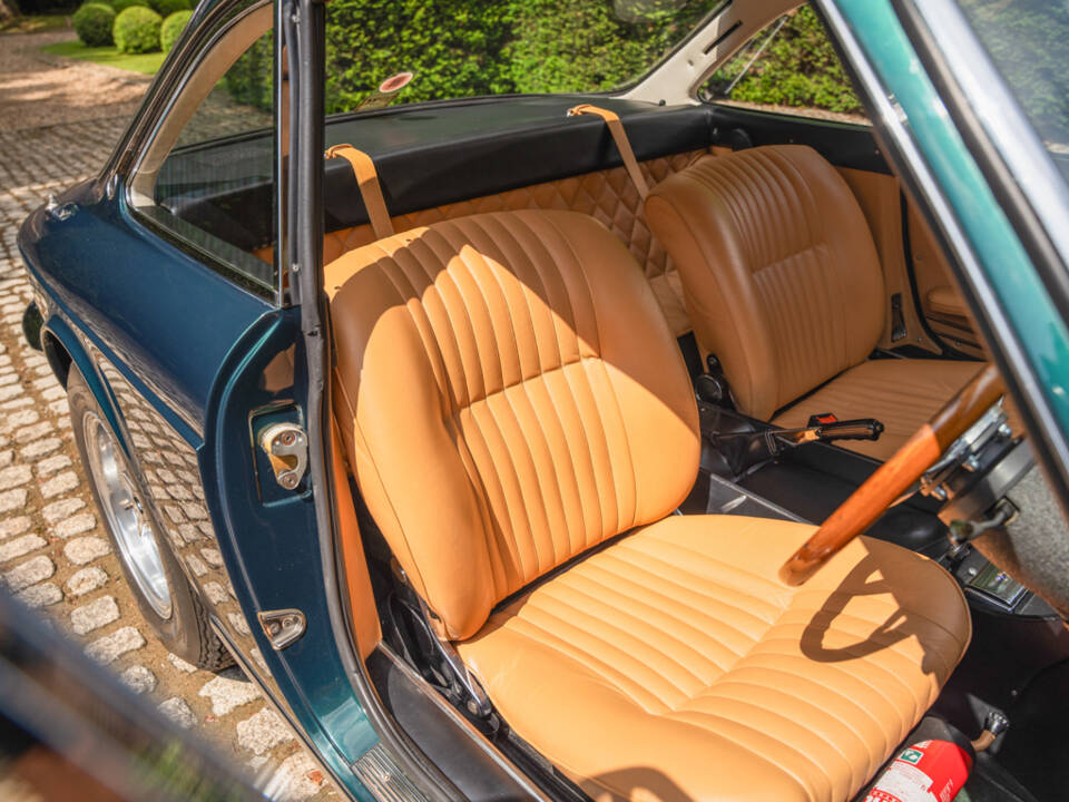 Image 21/50 of Ferrari 365 GTC (1969)