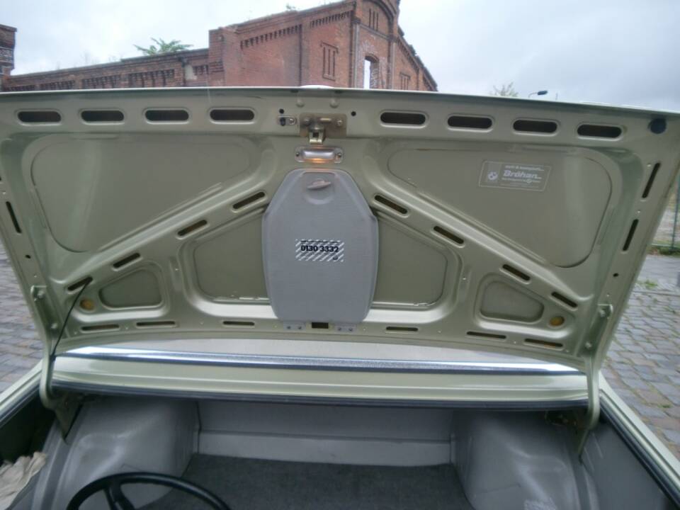 Image 13/18 de BMW 528i (1980)