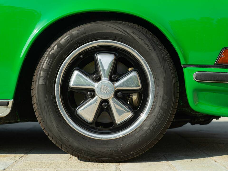 Image 23/50 de Porsche 911 2.4 S (1973)