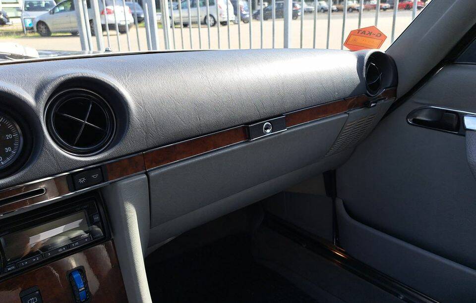 Afbeelding 10/34 van Mercedes-Benz 300 SL (1988)