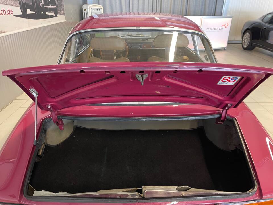 Image 15/18 de Alfa Romeo 2000 GT Veloce (1972)