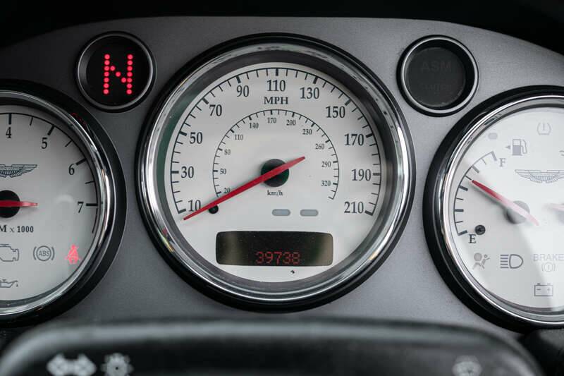 Bild 10/50 von Aston Martin V12 Vanquish (2002)