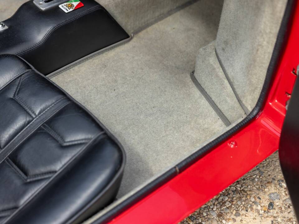 Afbeelding 24/44 van Ferrari 308 GTB Quattrovalvole (1984)