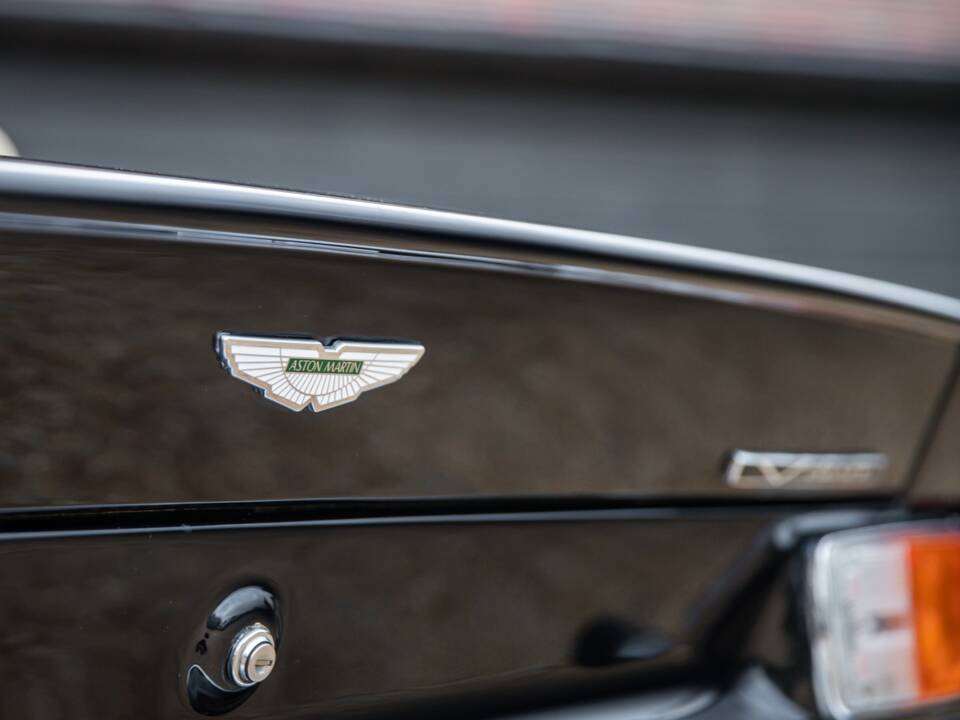 Bild 31/59 von Aston Martin V8 EFi Volante (1988)