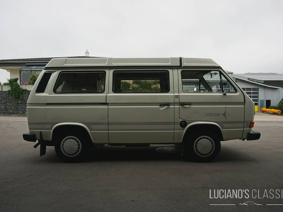 Imagen 7/64 de Volkswagen T3 Westfalia Joker 1.6 TD (1989)