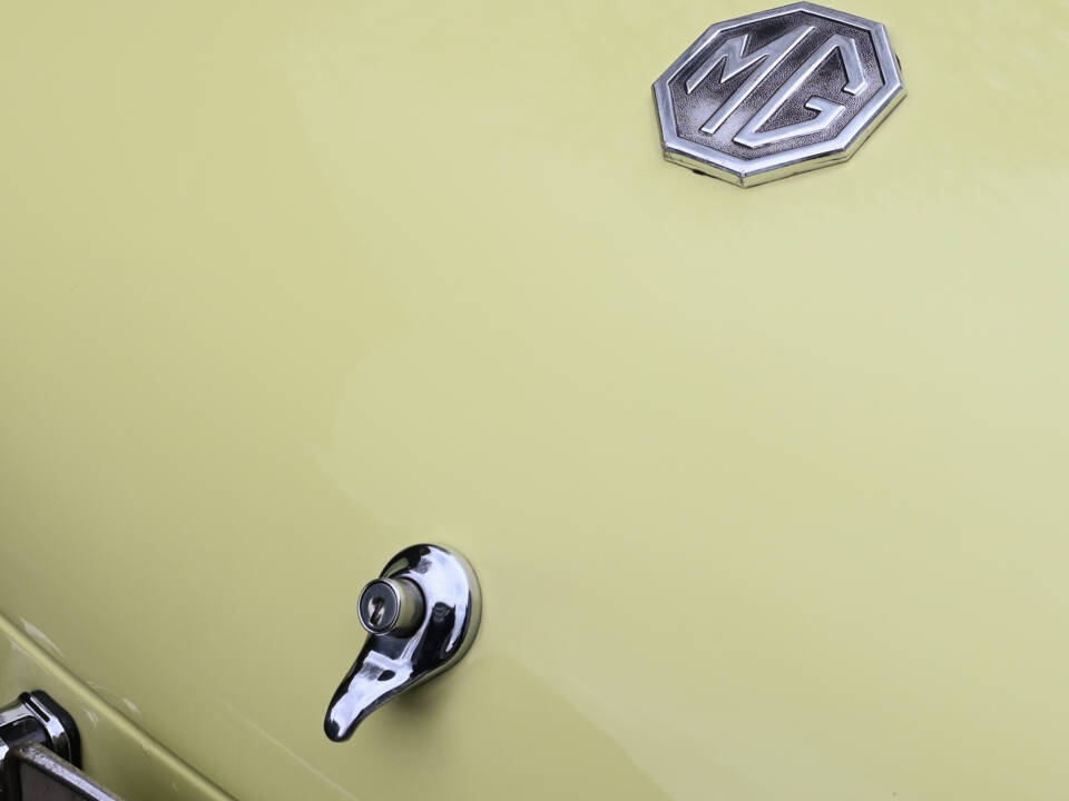 Bild 11/32 von MG MGB (1976)