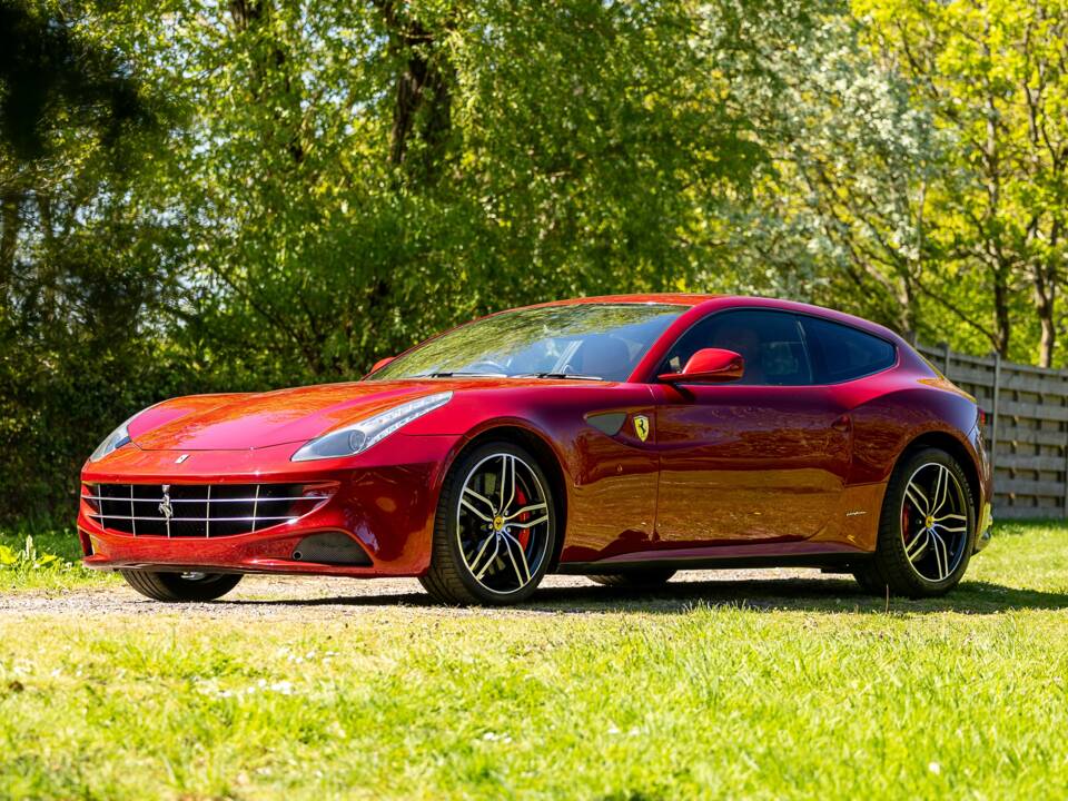 Bild 11/50 von Ferrari FF (2012)