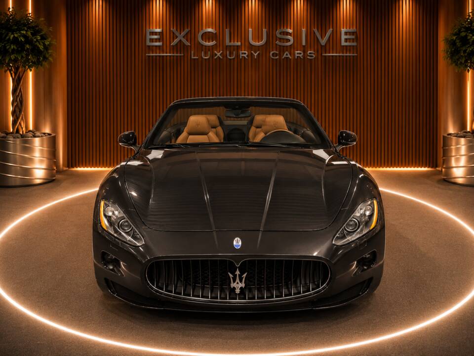 Bild 9/59 von Maserati GranCabrio 4.7 (2010)