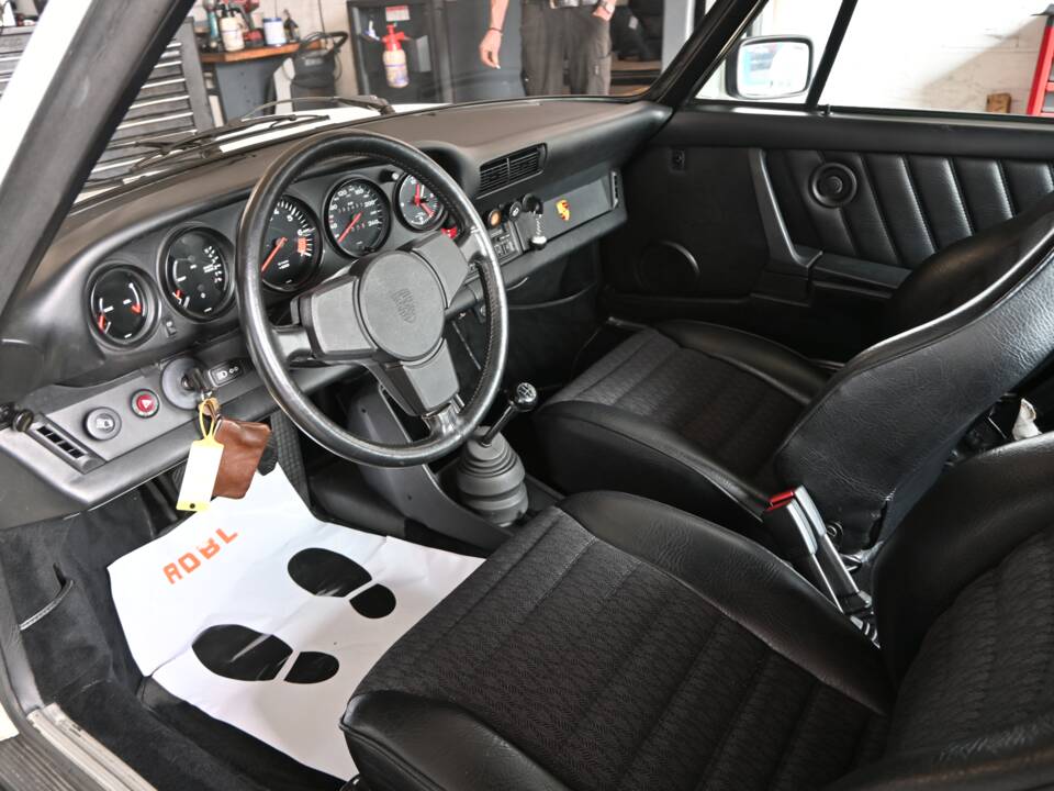 Image 7/11 de Porsche 911 SC 3.0 (1979)