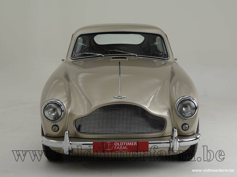 Image 14/15 of Aston Martin DB 2&#x2F;4 Mk III (1958)