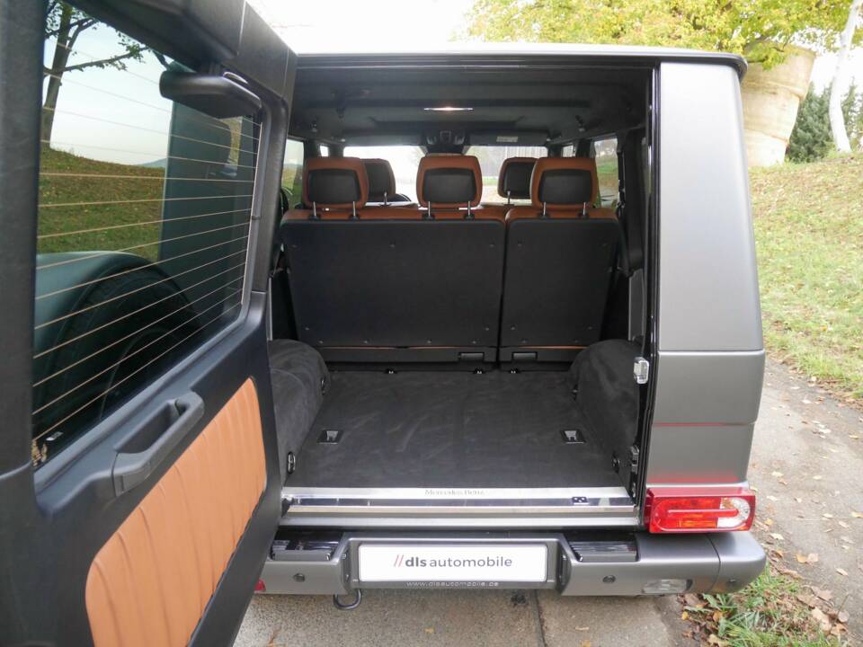 Image 12/38 of Mercedes-Benz G 500 (LWB) (2016)