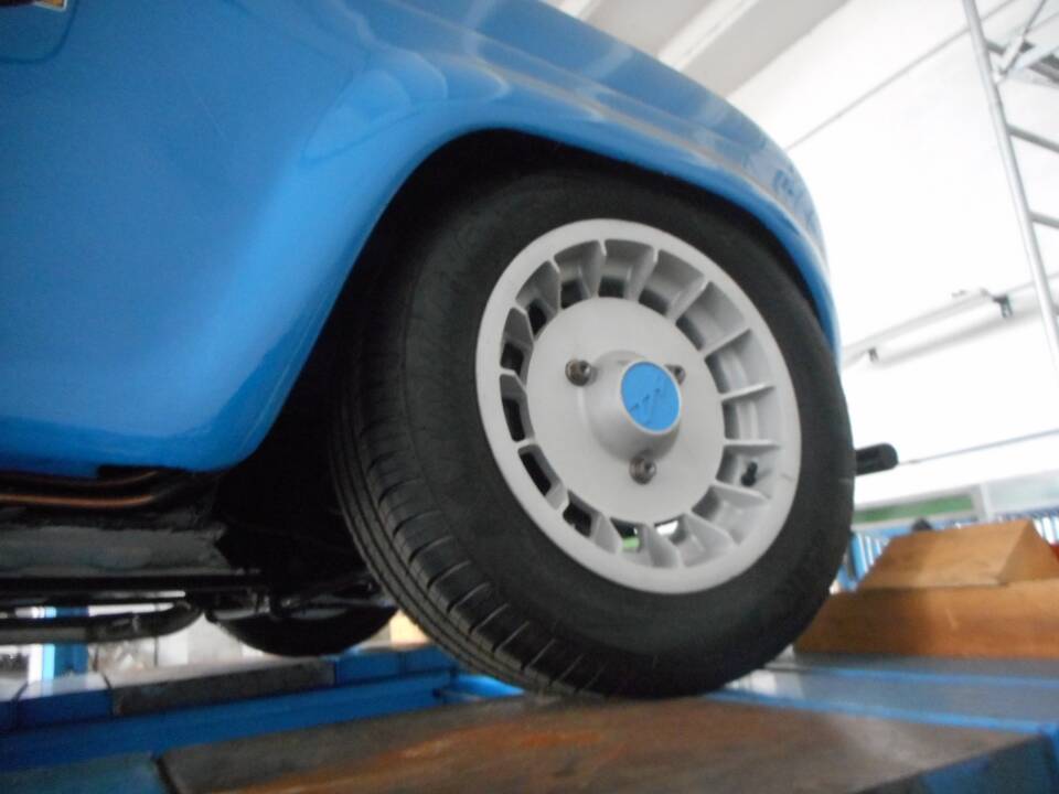 Image 86/98 de Renault R 4 TL (1984)