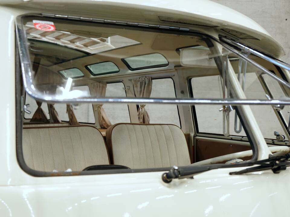 Bild 17/24 von Volkswagen T1 Brasil 1.6 (1975)