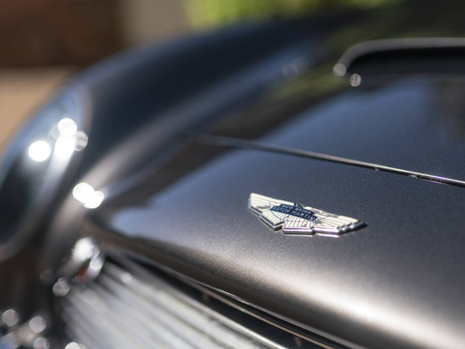 Bild 6/50 von Aston Martin DB 6 Vantage (1970)