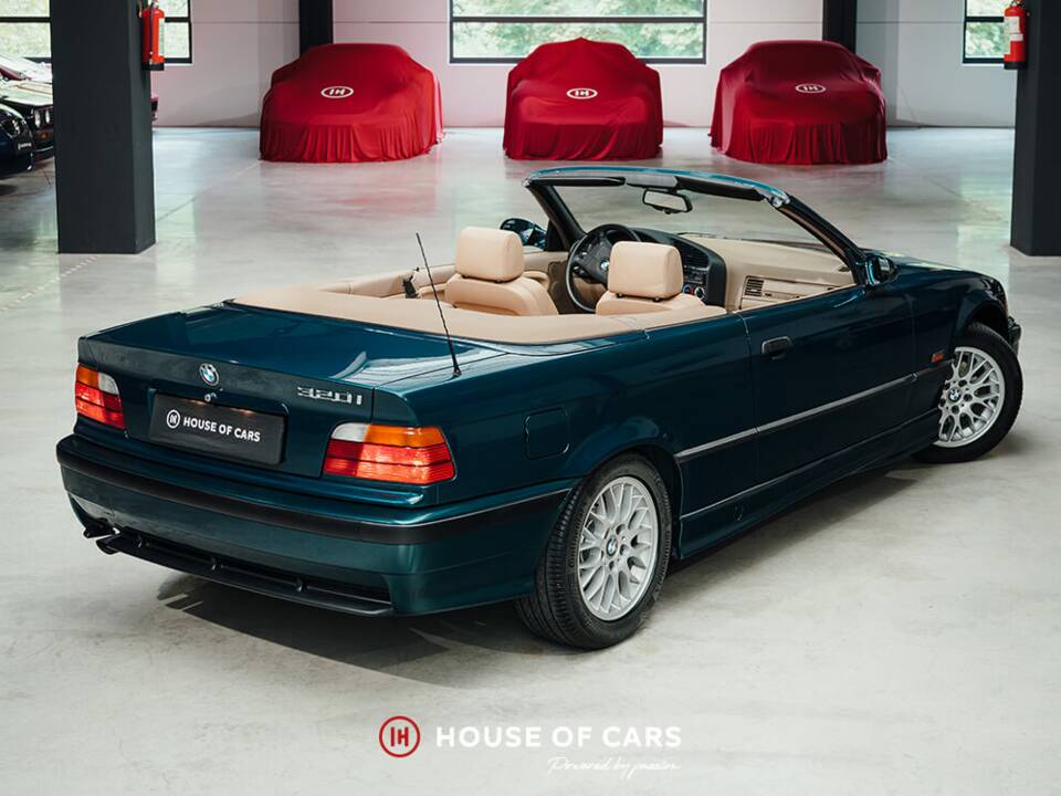 Immagine 7/24 di BMW 320i (1995)