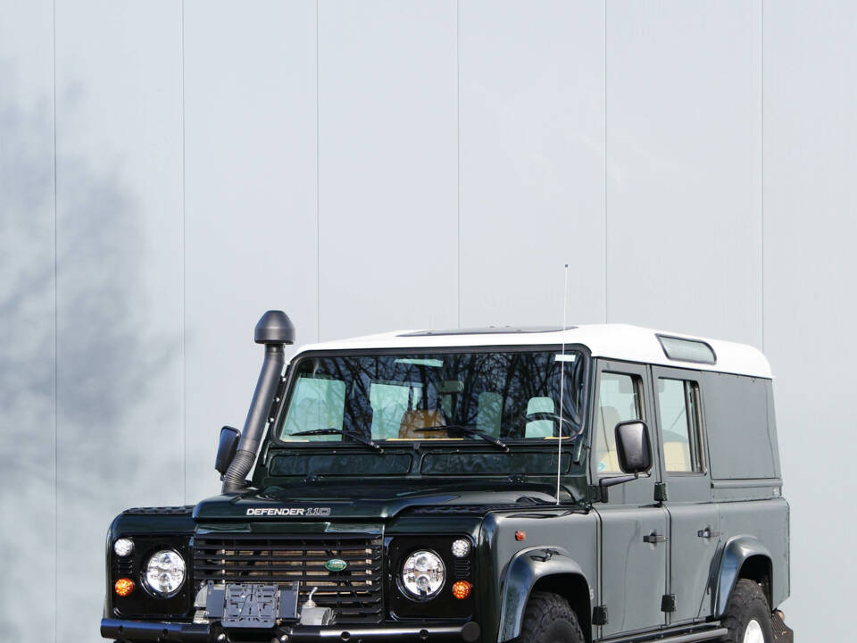 Immagine 17/34 di Land Rover Defender 110 (2000)