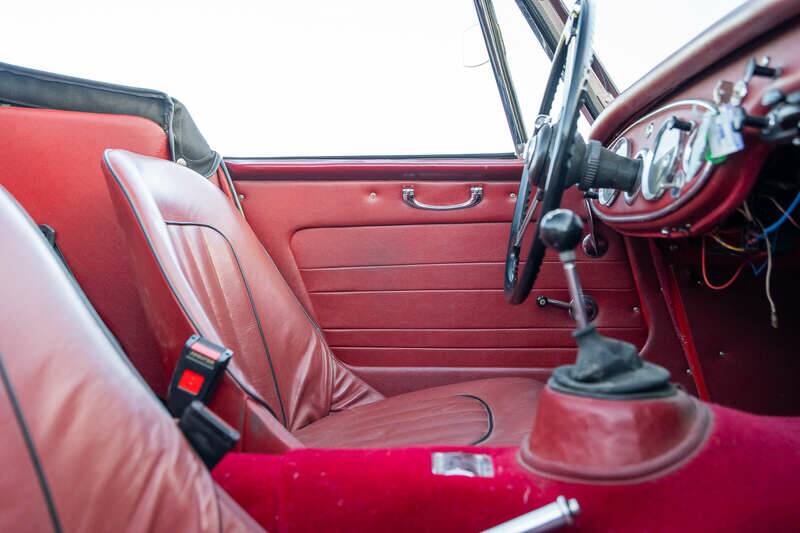 Image 12/50 of Austin-Healey 3000 Mk II (BJ7) (1962)