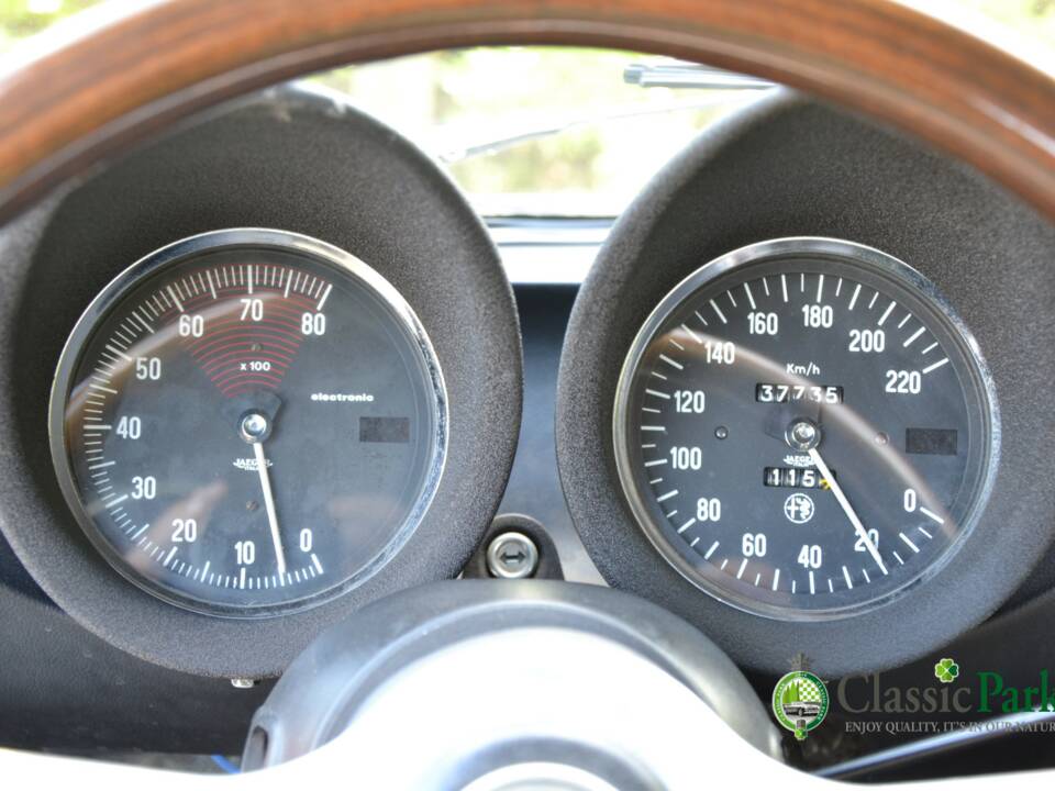Imagen 32/50 de Alfa Romeo 2000 Spider Veloce (1981)