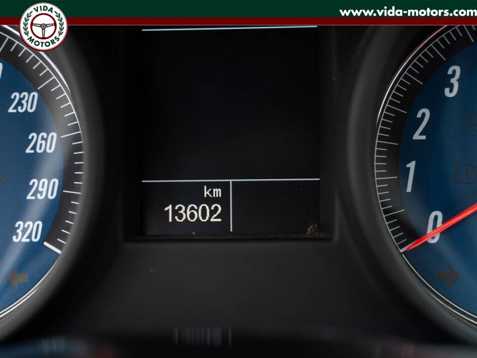 Image 13/15 of Maserati GranTurismo S (2012)