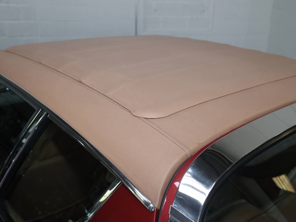 Immagine 8/10 di Jensen Interceptor MK III (1974)