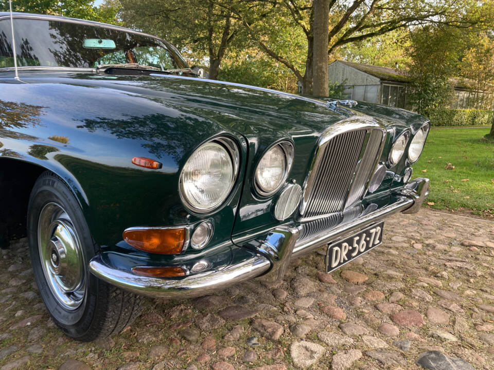 Image 41/52 de Jaguar 420 G (1967)