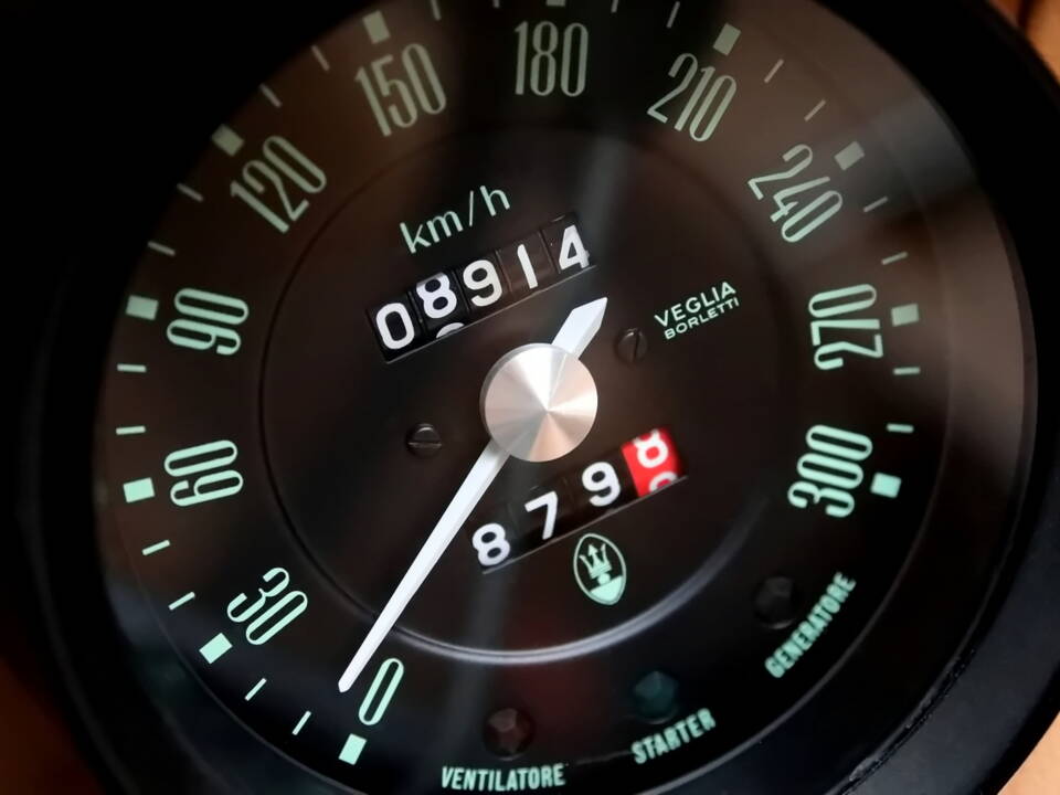 Image 18/23 of Maserati Ghibli Spyder (1970)