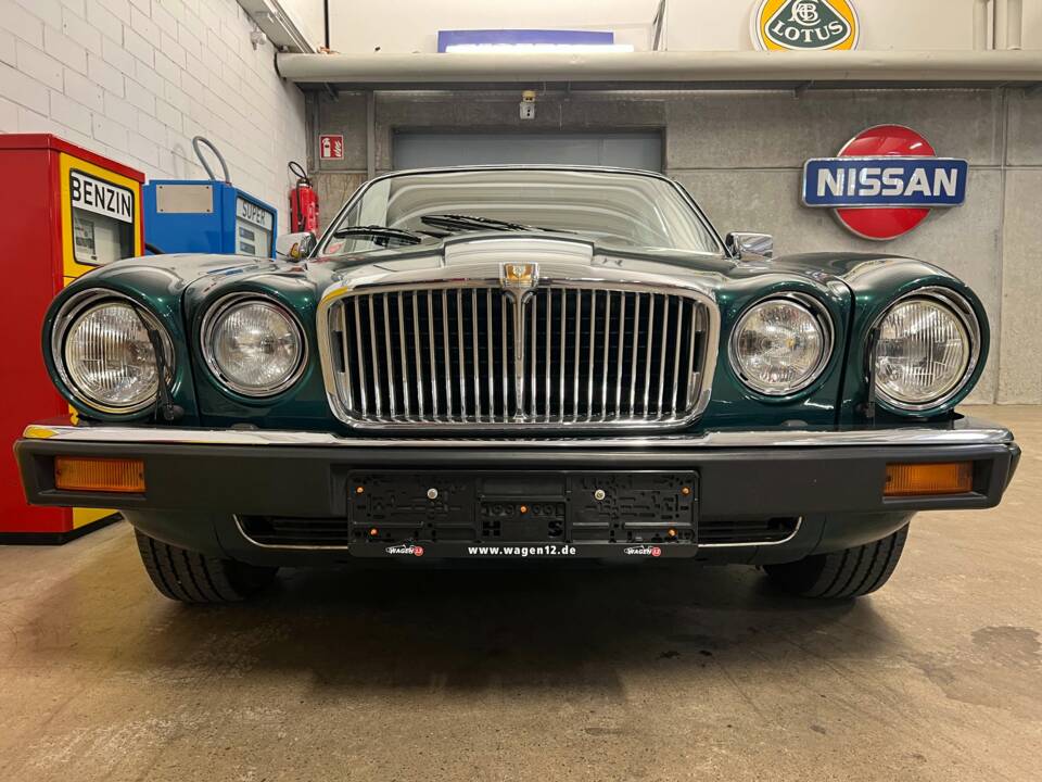 Bild 3/24 von Jaguar Sovereign H.E. V12 (1983)
