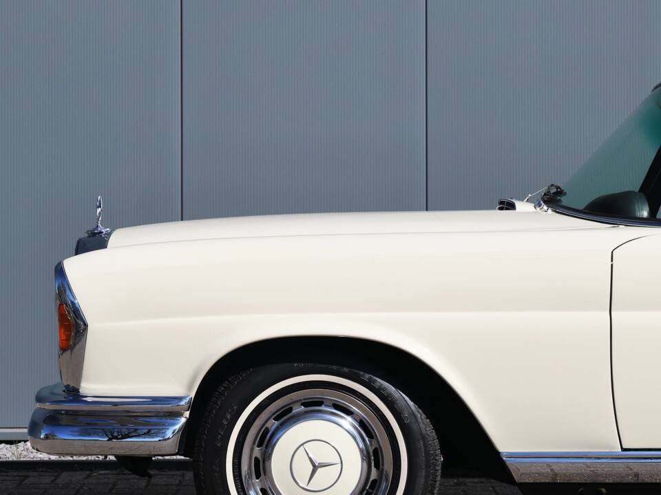 Imagen 14/43 de Mercedes-Benz 280 SE (1968)